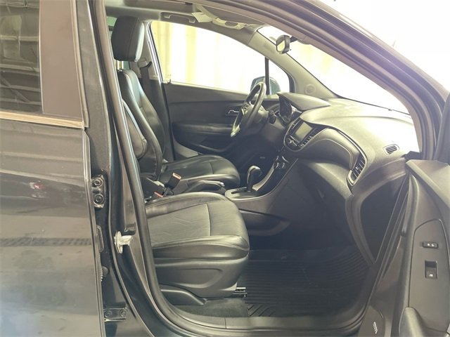 2017 Chevrolet Trax LT photo 24