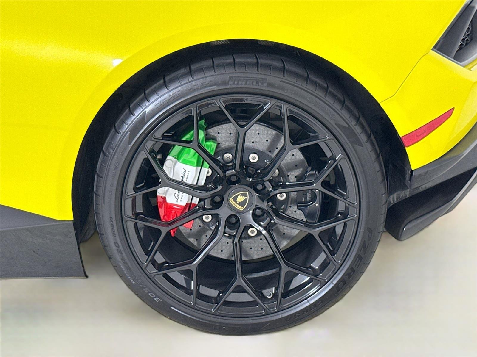 2019 Lamborghini Huracan Spyder Performante photo 33