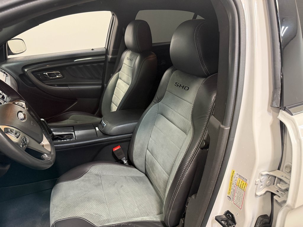 2019 Ford Taurus SHO photo 46