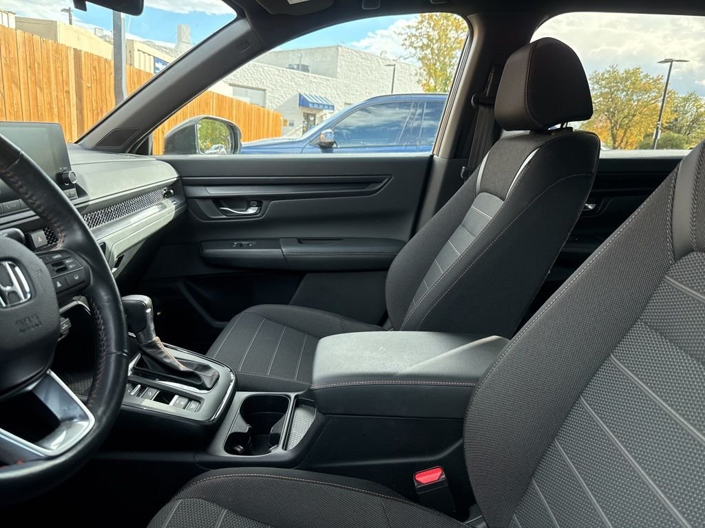 2023 Honda CR-V Hybrid Sport photo 3
