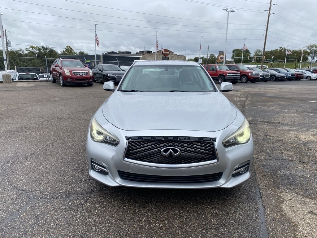 2015 Infiniti Q50 Premium photo 2