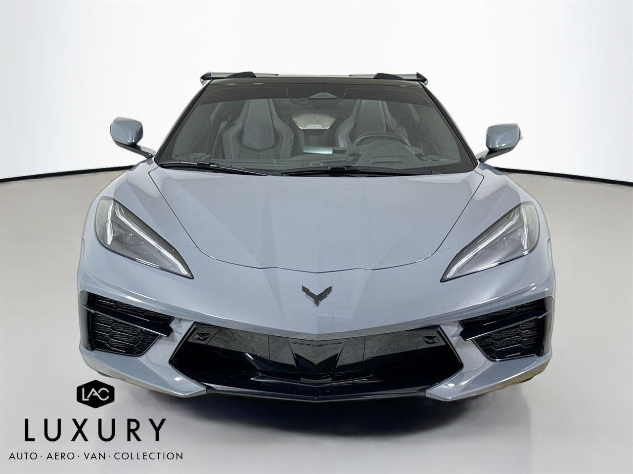 2025 Chevrolet Corvette 2LT photo 9