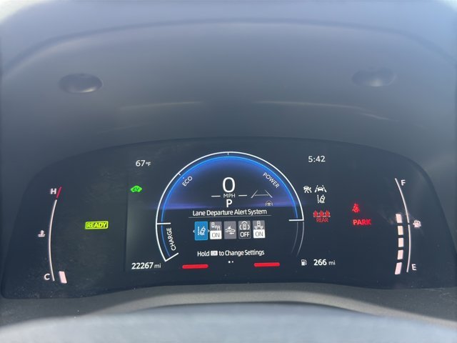 2025 Toyota Camry SE photo 11