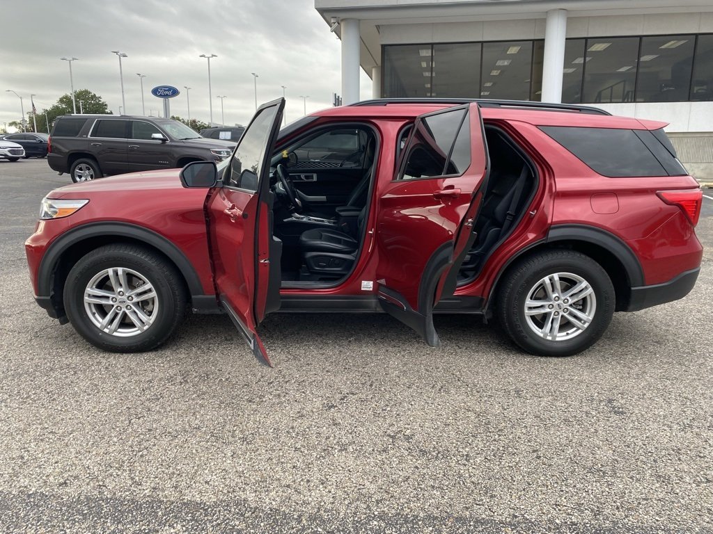 2020 Ford Explorer XLT photo 4