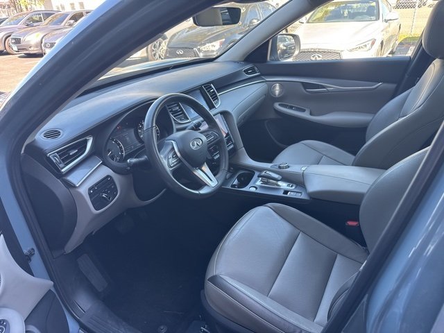 2024 Infiniti QX50 Luxe photo 8