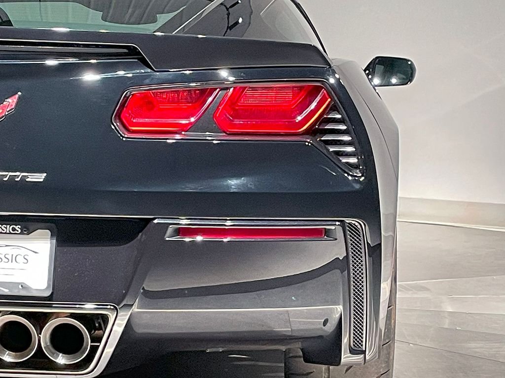2015 Chevrolet Corvette Stingray 2LT photo 30
