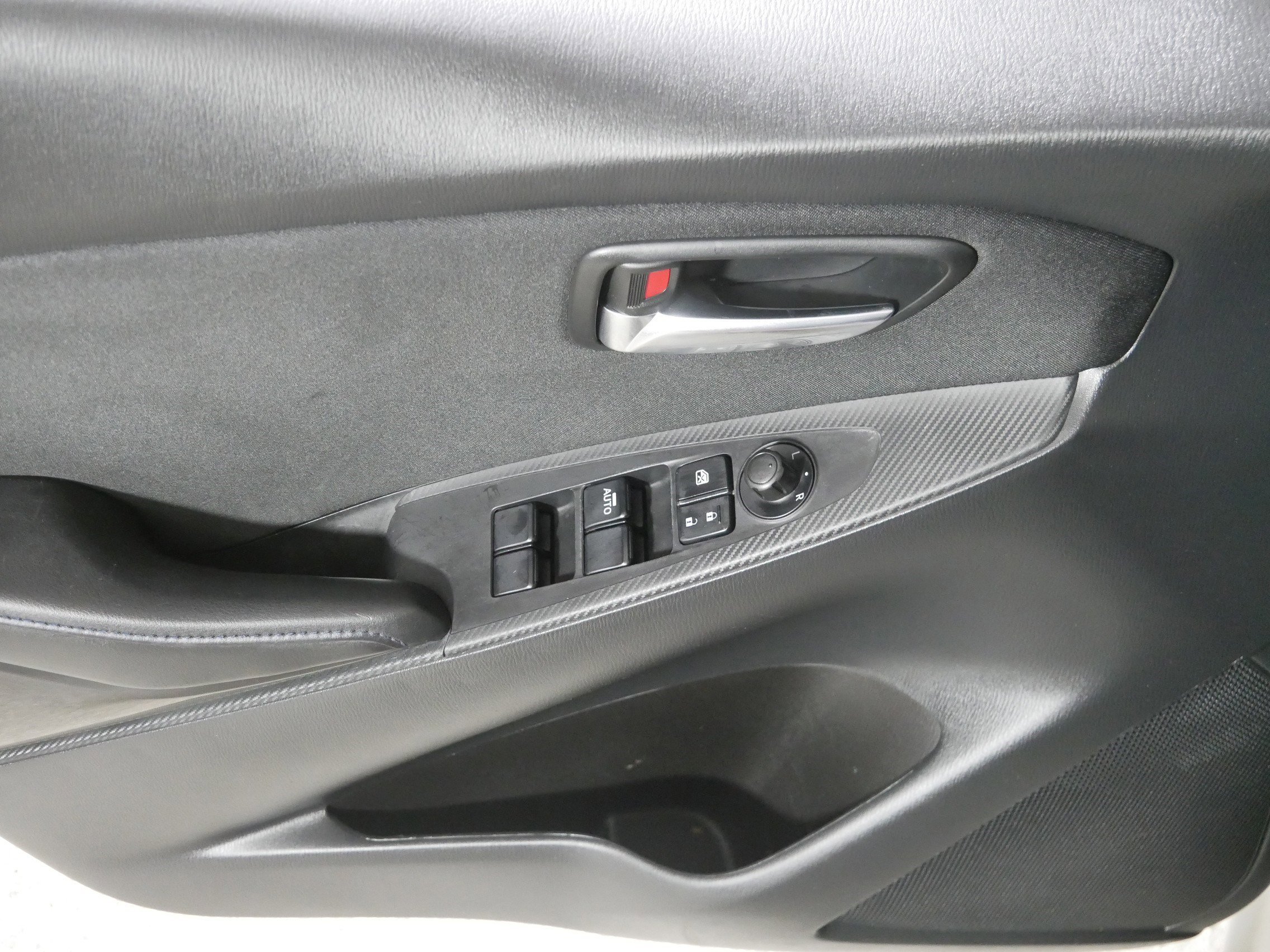 2016 Scion iA photo 18