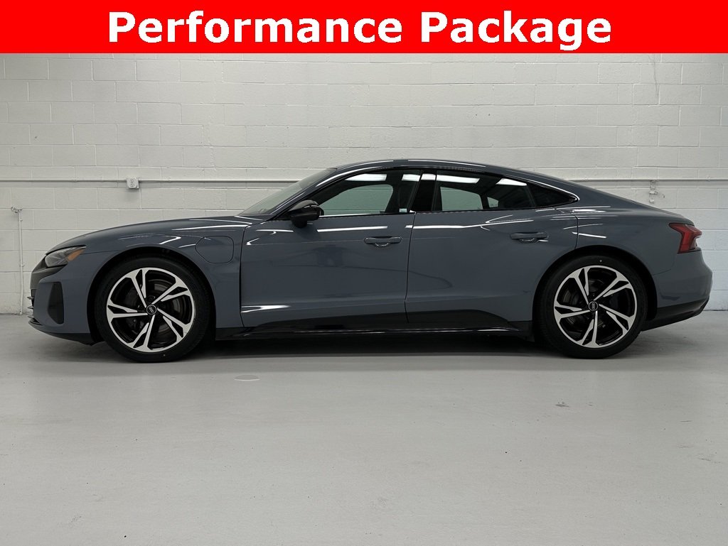2022 Audi e-tron GT Premium Plus photo 3