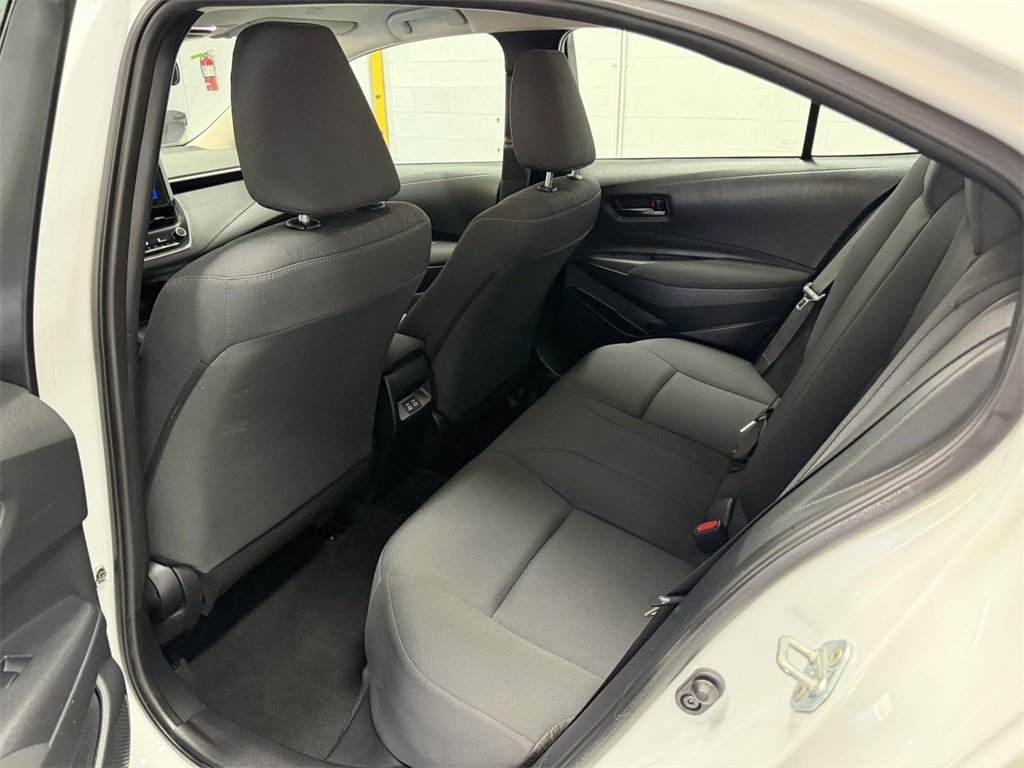 2023 Toyota Corolla LE photo 24