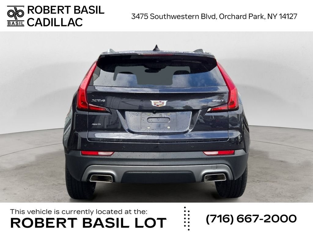 2023 Cadillac XT4 Premium Luxury photo 3