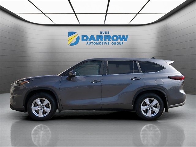 2024 Toyota Highlander LE photo 2