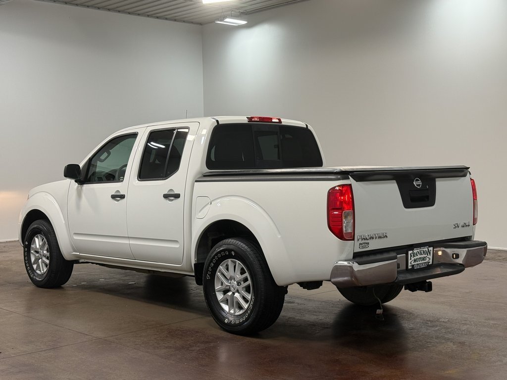 2016 Nissan Frontier SV photo 2