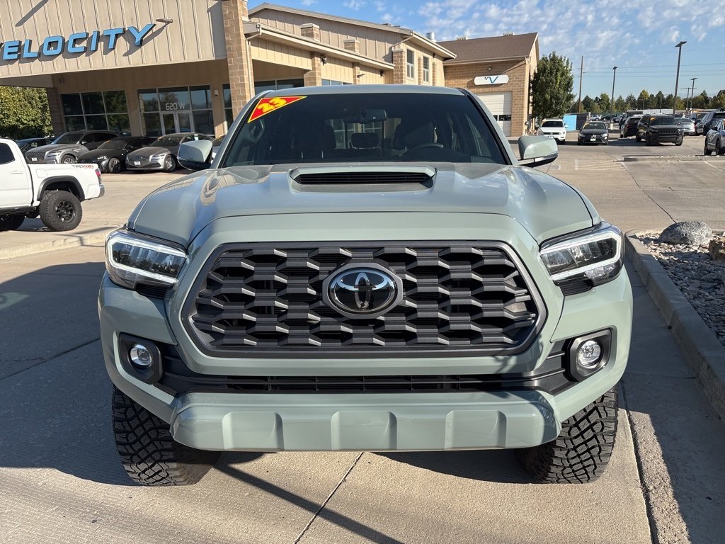 2023 Toyota Tacoma TRD Sport photo 2