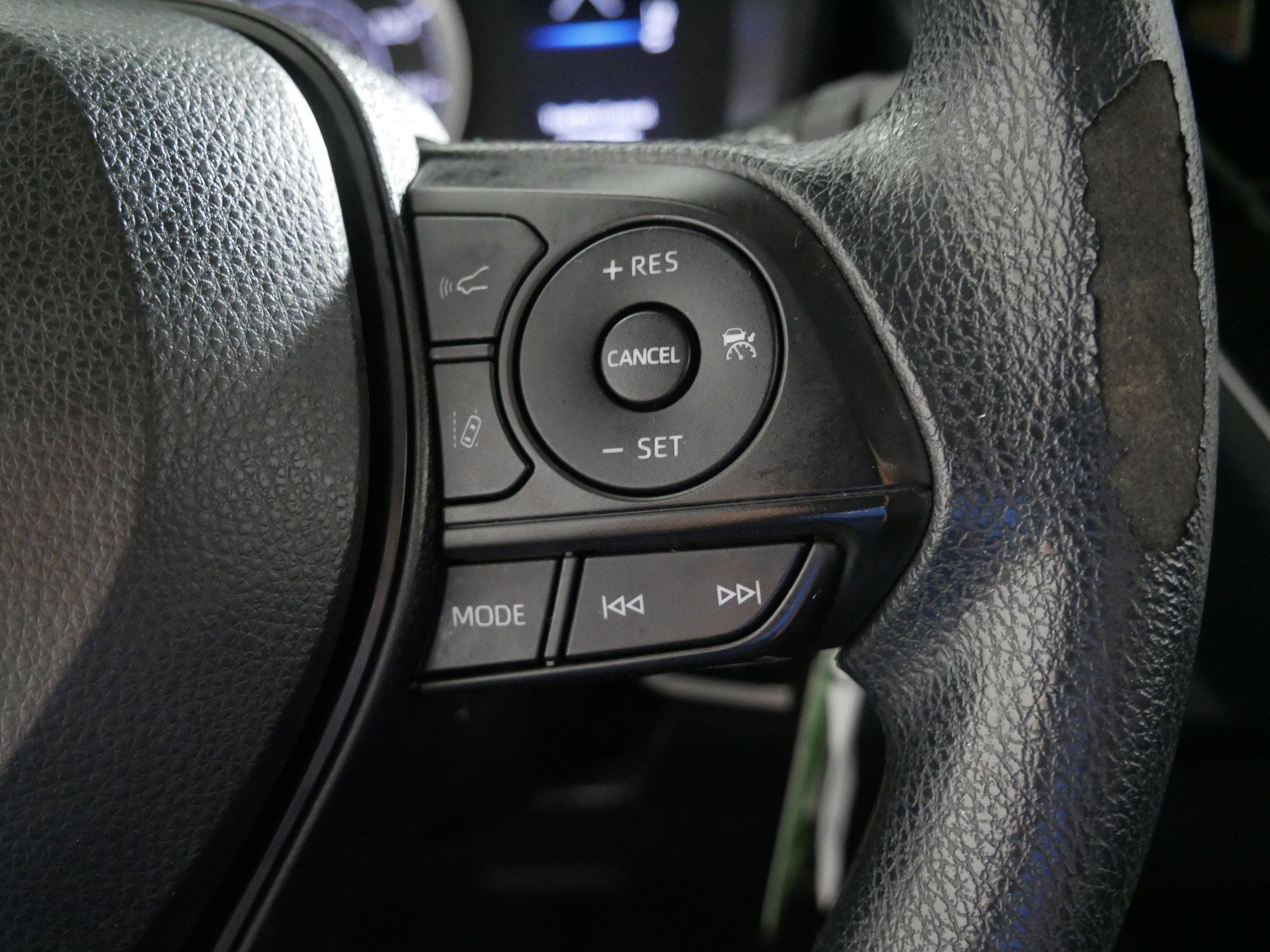2022 Toyota Corolla LE photo 27