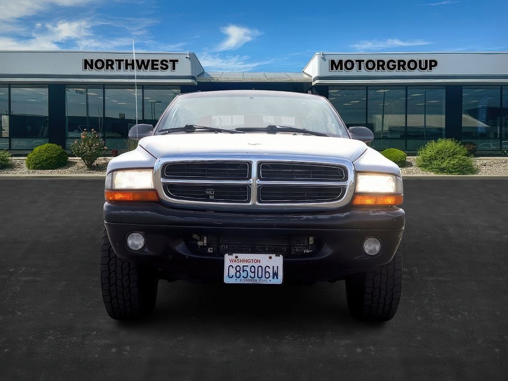 2004 Dodge Dakota SLT photo 2