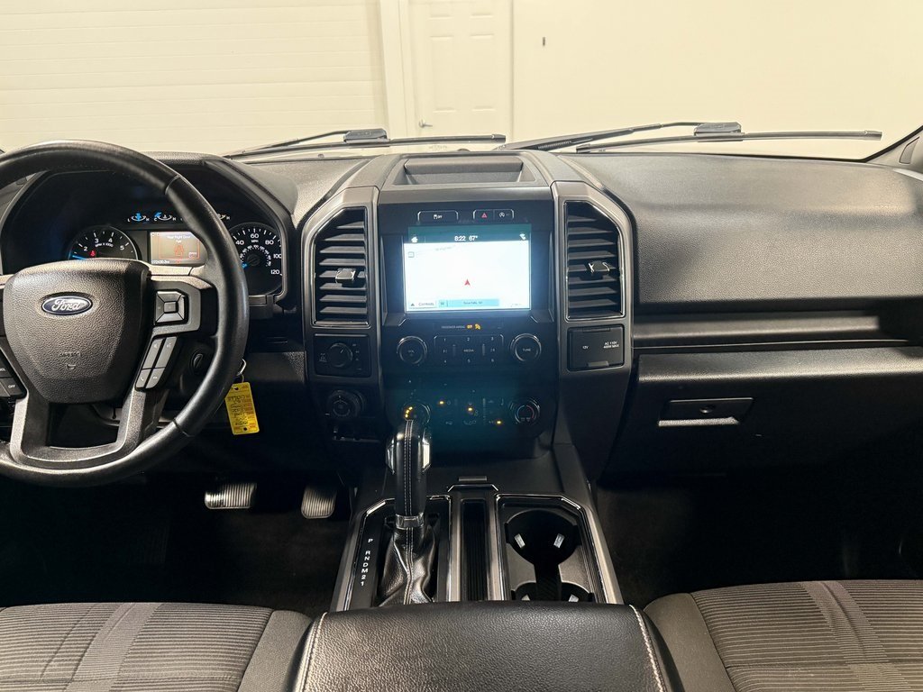 2017 Ford F-150 XLT photo 15