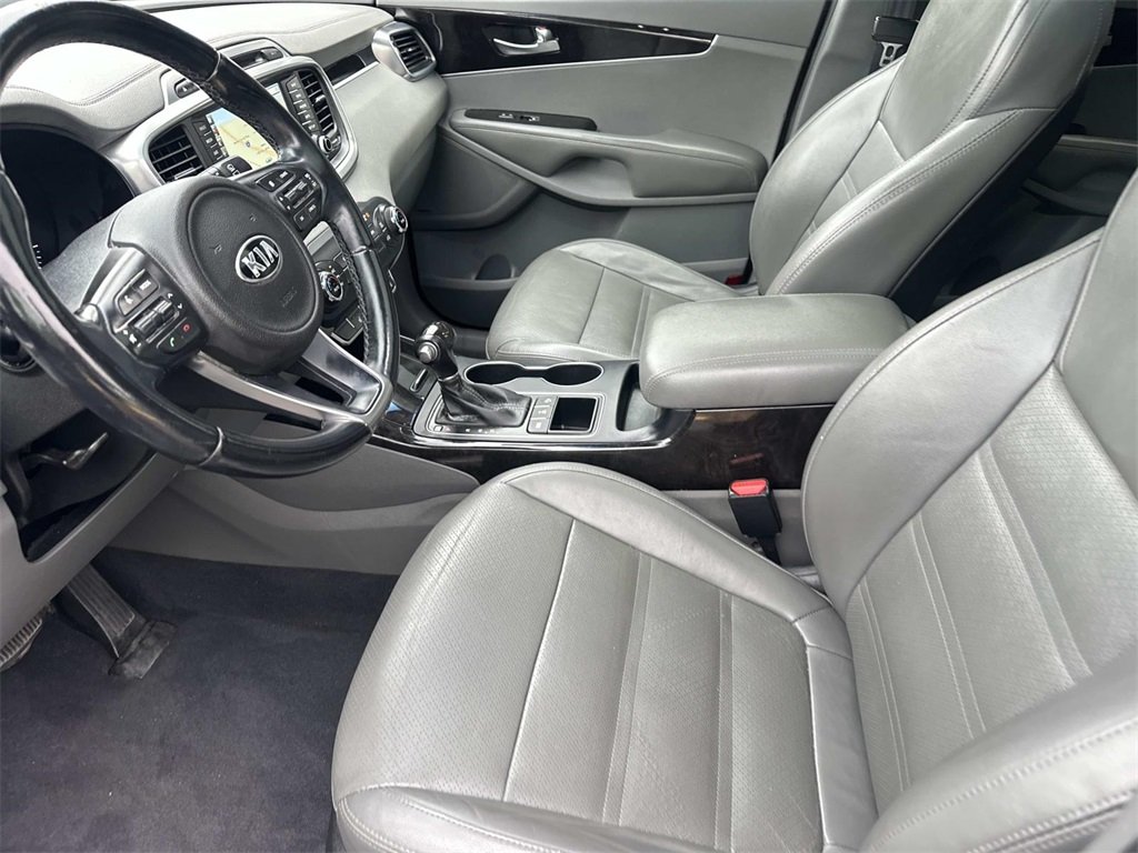 2016 Kia Sorento EX photo 12
