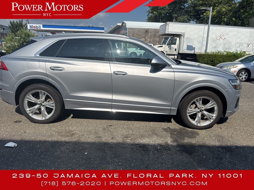 2022 Audi Q8 55 Premium Plus photo 4