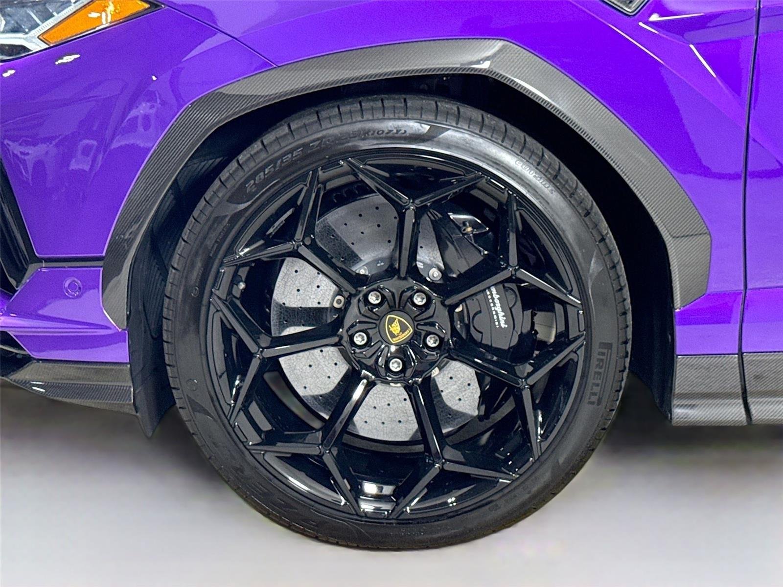 2024 Lamborghini Urus Performante photo 41