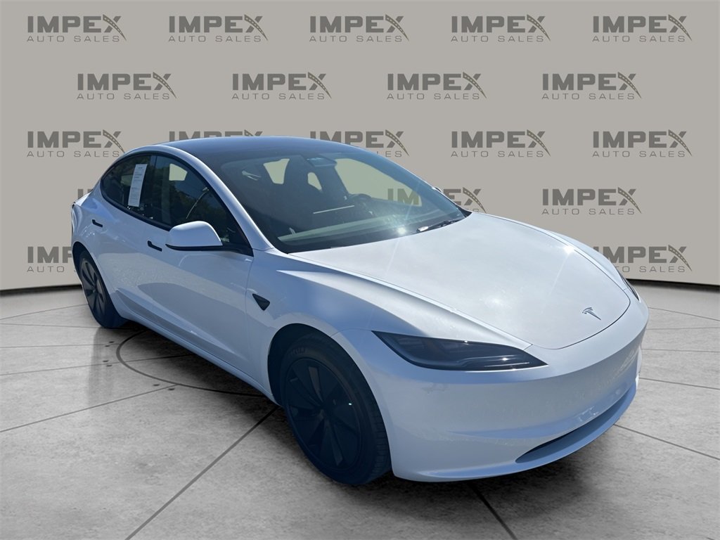 2025 Tesla Model 3 Long Range photo 7