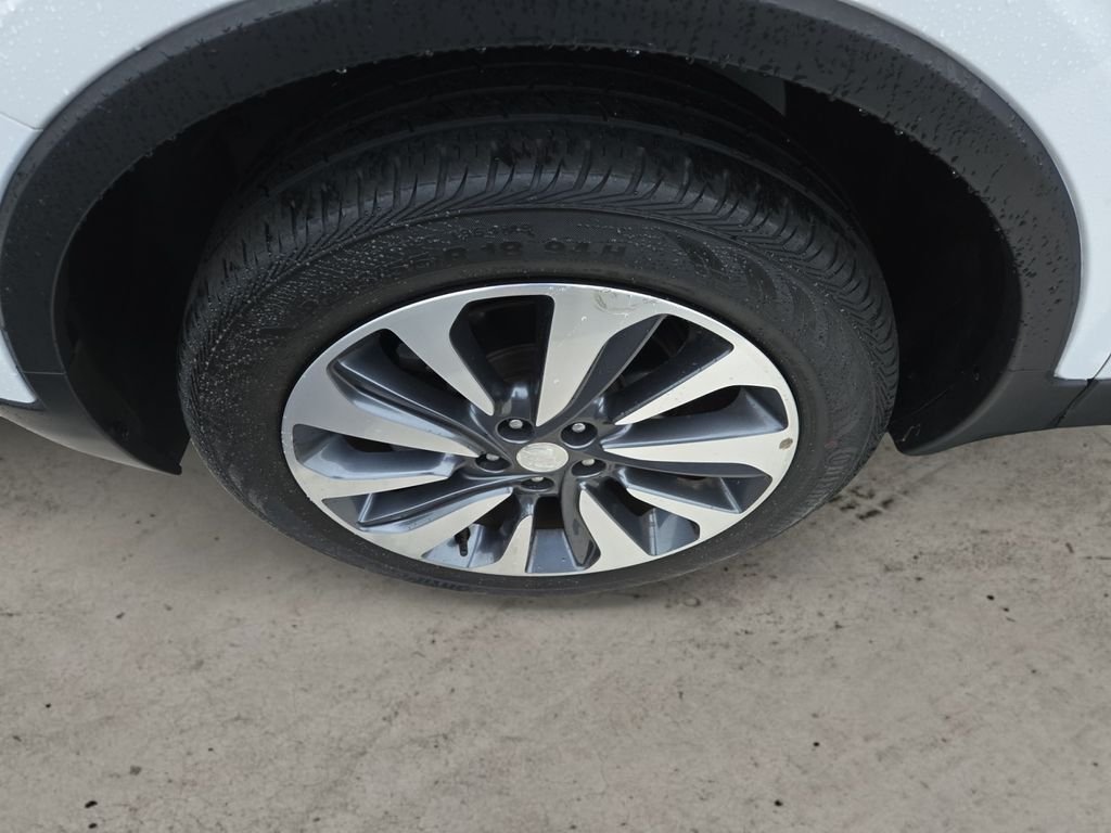 2022 Buick Encore Preferred photo 9