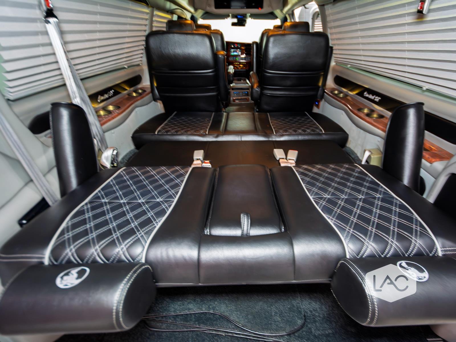 2019 Chevrolet Express photo 12