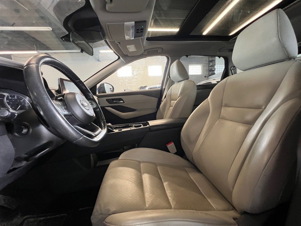 2021 Nissan Rogue SV photo 4