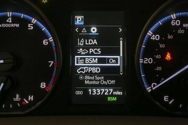 2018 Toyota RAV4 XLE photo 32