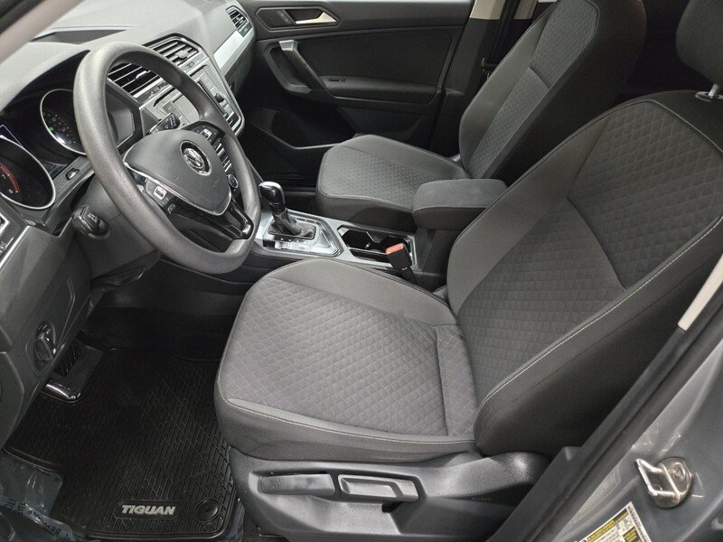 2021 Volkswagen Tiguan S photo 6