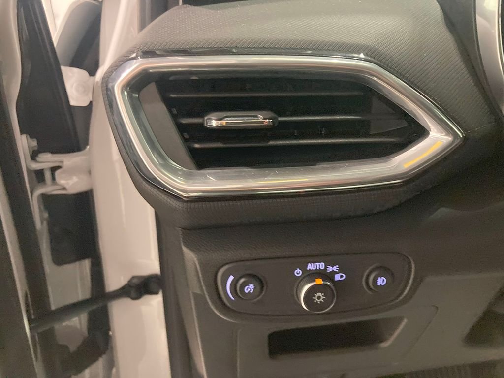 2023 Chevrolet Trailblazer LT photo 14