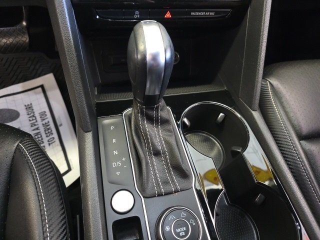 2022 Volkswagen Atlas Cross Sport V6 SE Technology photo 18