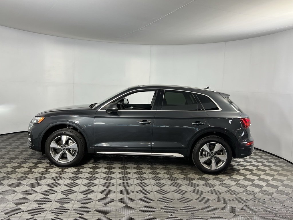2024 Audi Q5 40 Premium photo 3