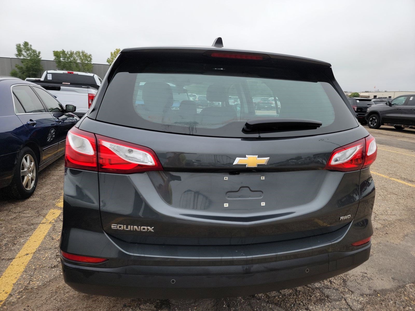 2021 Chevrolet Equinox LS photo 5
