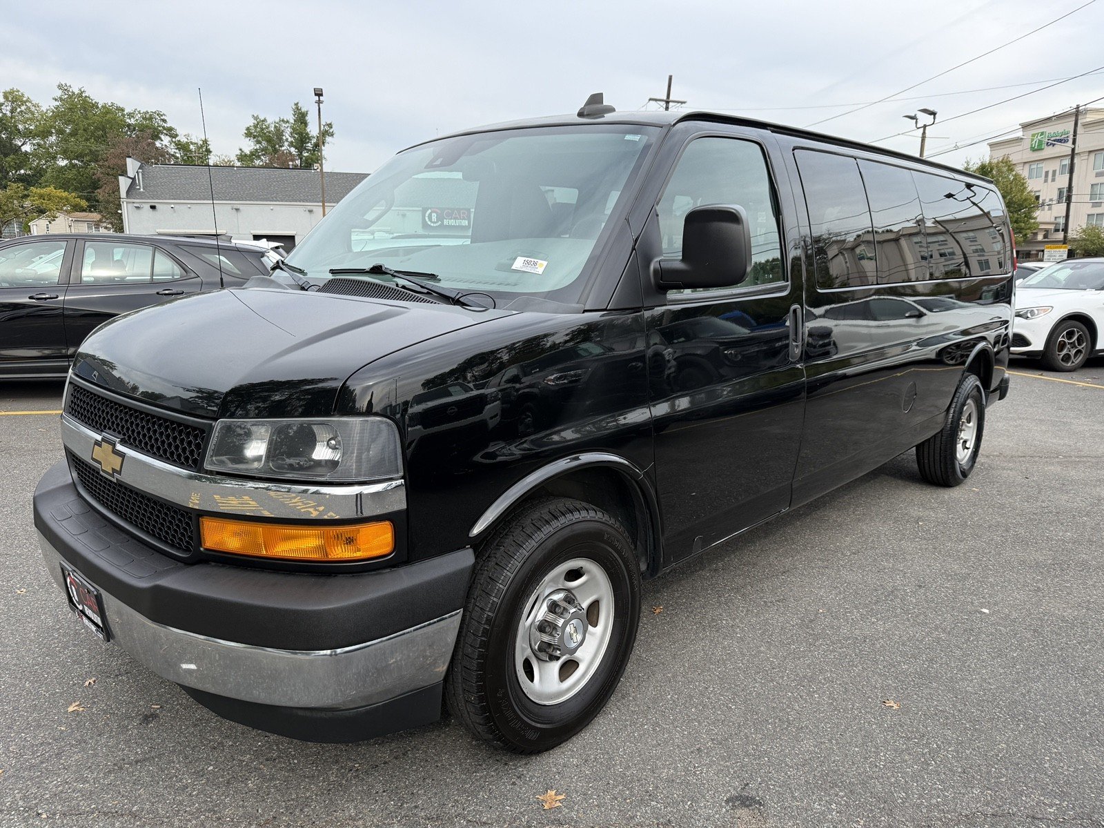 2020 Chevrolet Express Passenger LT 3500 photo 3