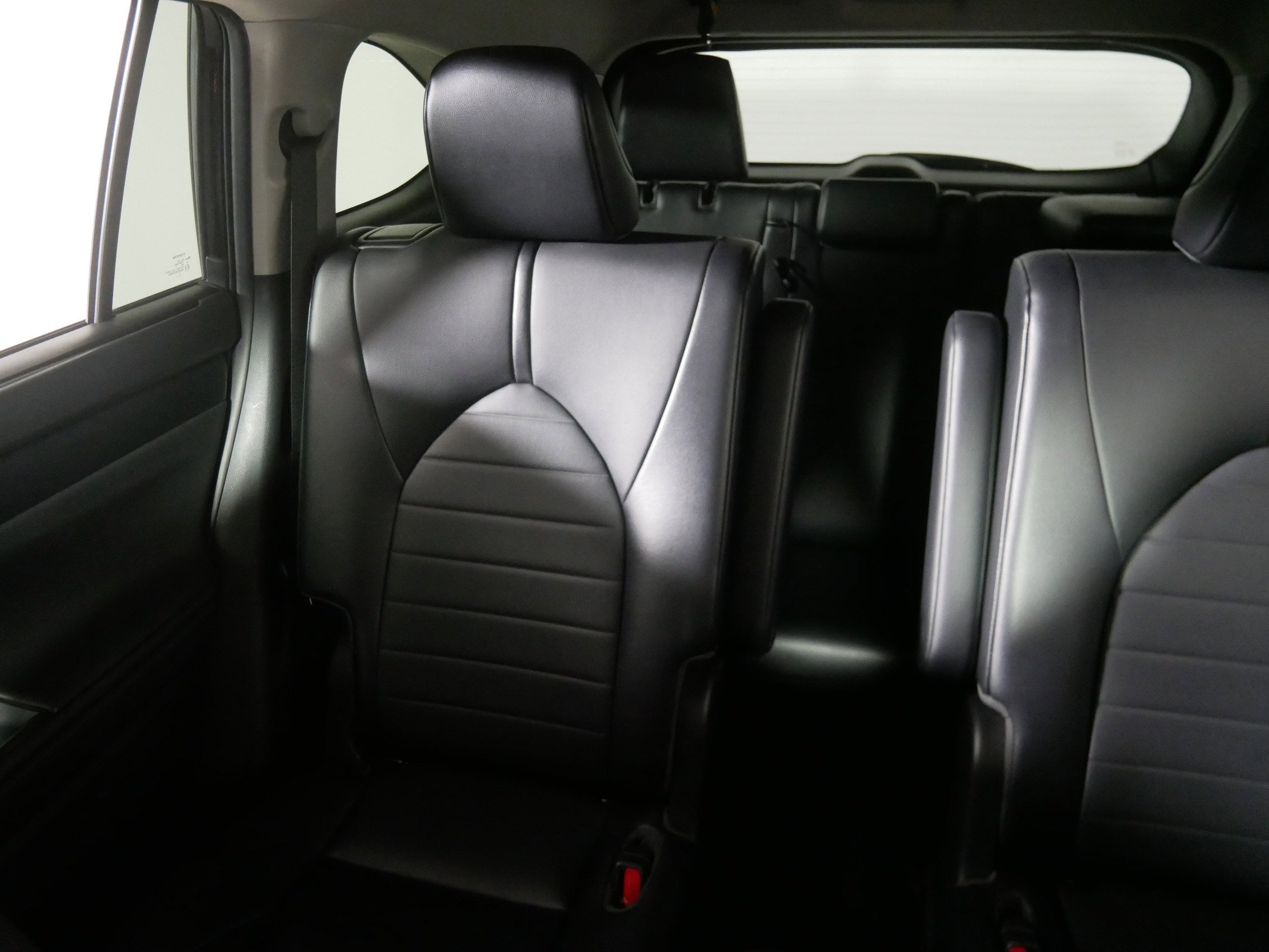 2021 Toyota Highlander XLE photo 12