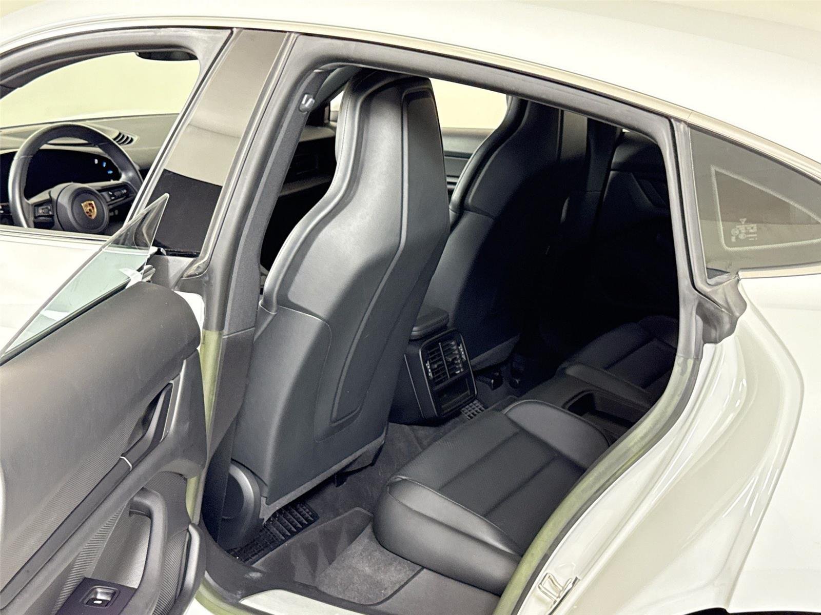 2023 Porsche Taycan 4S photo 23