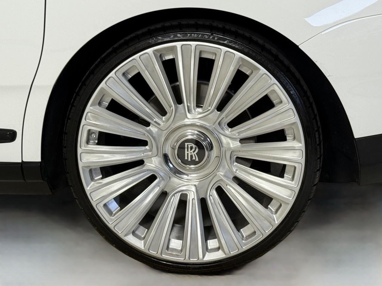 2021 Rolls Royce Cullinan RR31 photo 29