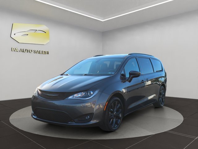 2019 Chrysler Pacifica Touring L 35th Anniversary photo 3