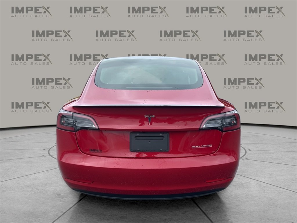 2023 Tesla Model 3 Performance photo 4