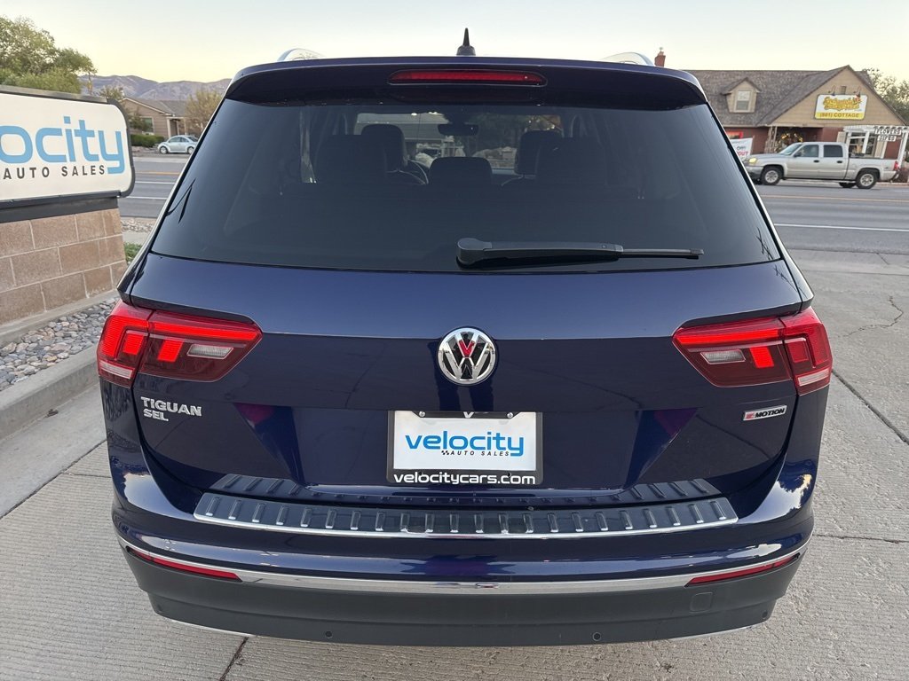 2021 Volkswagen Tiguan R-Line Black SEL photo 3