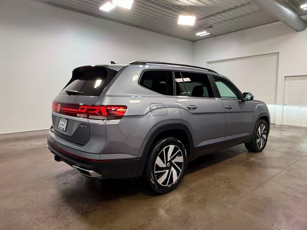 2025 Volkswagen Atlas SE Technology photo 28