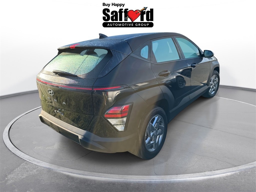2025 Hyundai Kona SE photo 2