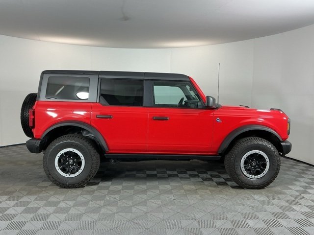 2023 Ford Bronco Black Diamond photo 3