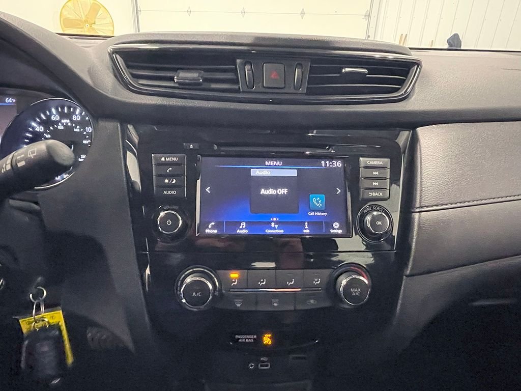 2019 Nissan Rogue S photo 21
