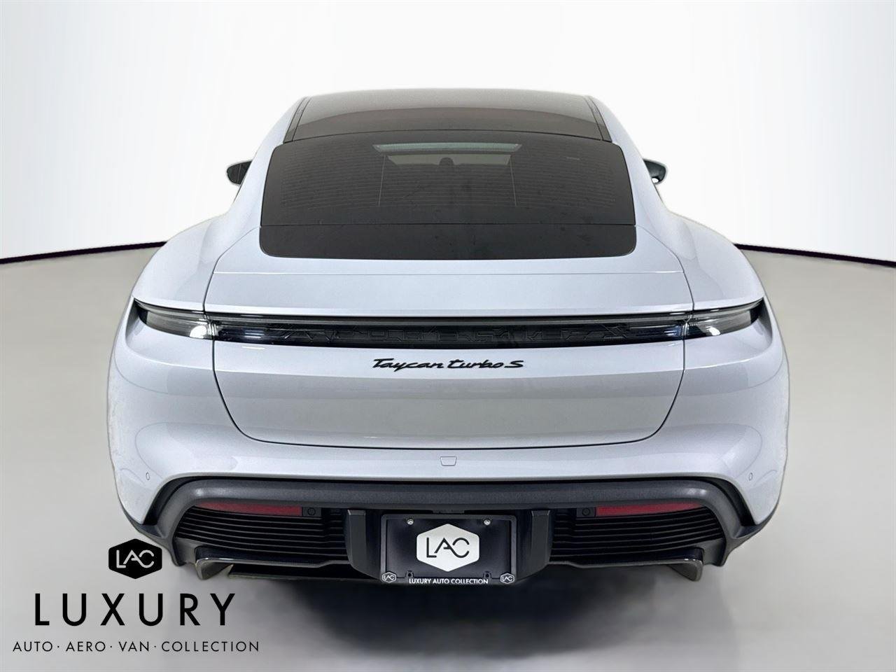 2021 Porsche Taycan Turbo S photo 5