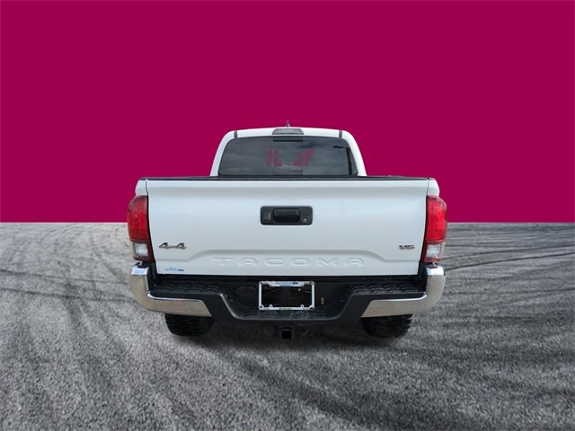 2018 Toyota Tacoma SR5 photo 4