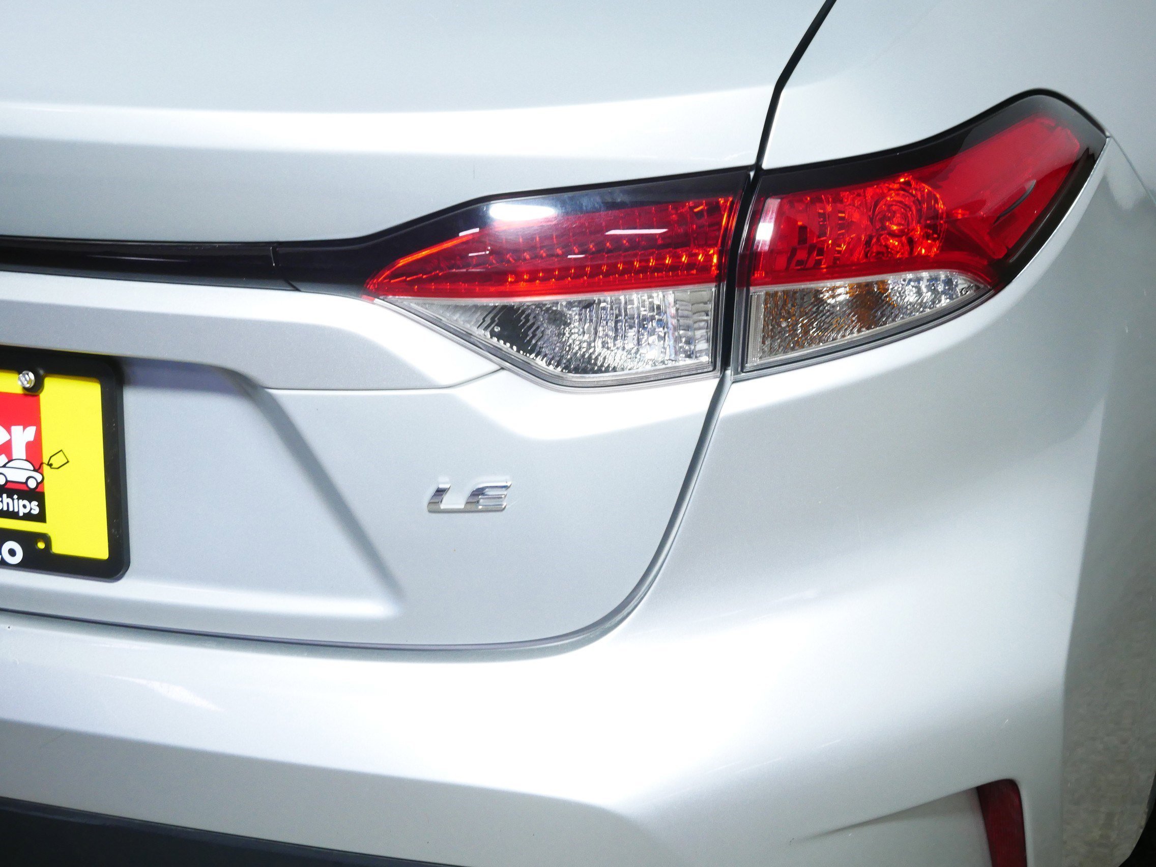 2022 Toyota Corolla LE photo 17