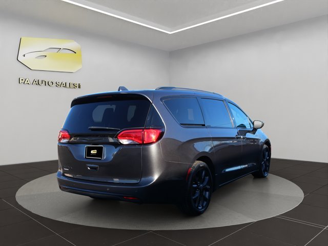 2019 Chrysler Pacifica Touring L 35th Anniversary photo 7