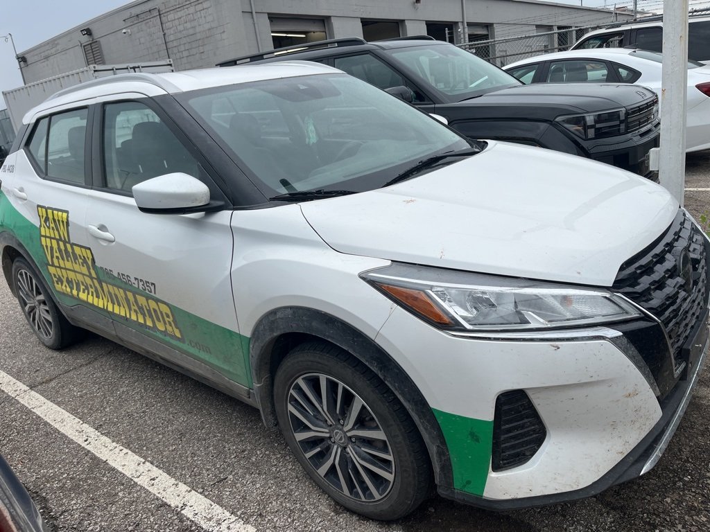2021 Nissan Kicks SV photo 2