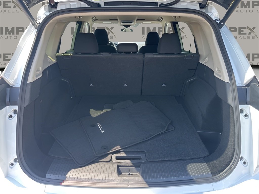 2024 Nissan Rogue SV photo 26